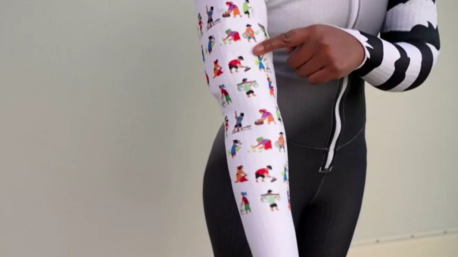 Mia Clerc, la esquiadora de Madagascar que compite en Pek&iacute;n y se borda sus propios trajes: "Lo hago por mi pa&iacute;s"