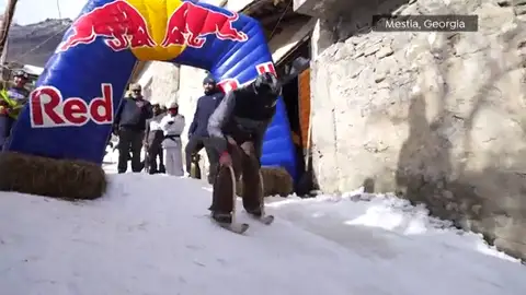 La tradición hecha deporte, así es el peligroso 'Lukvrame' con patines de hierro y madera La tradición hecha deporte, así es el peligroso 'Lukvrame' con patines de hierro y madera