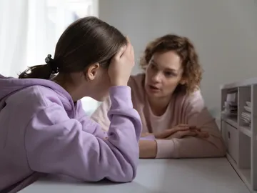 Cómo conseguir una comunicación efectiva con mi hijo adolescente Cómo conseguir una comunicación efectiva con mi hijo adolescente