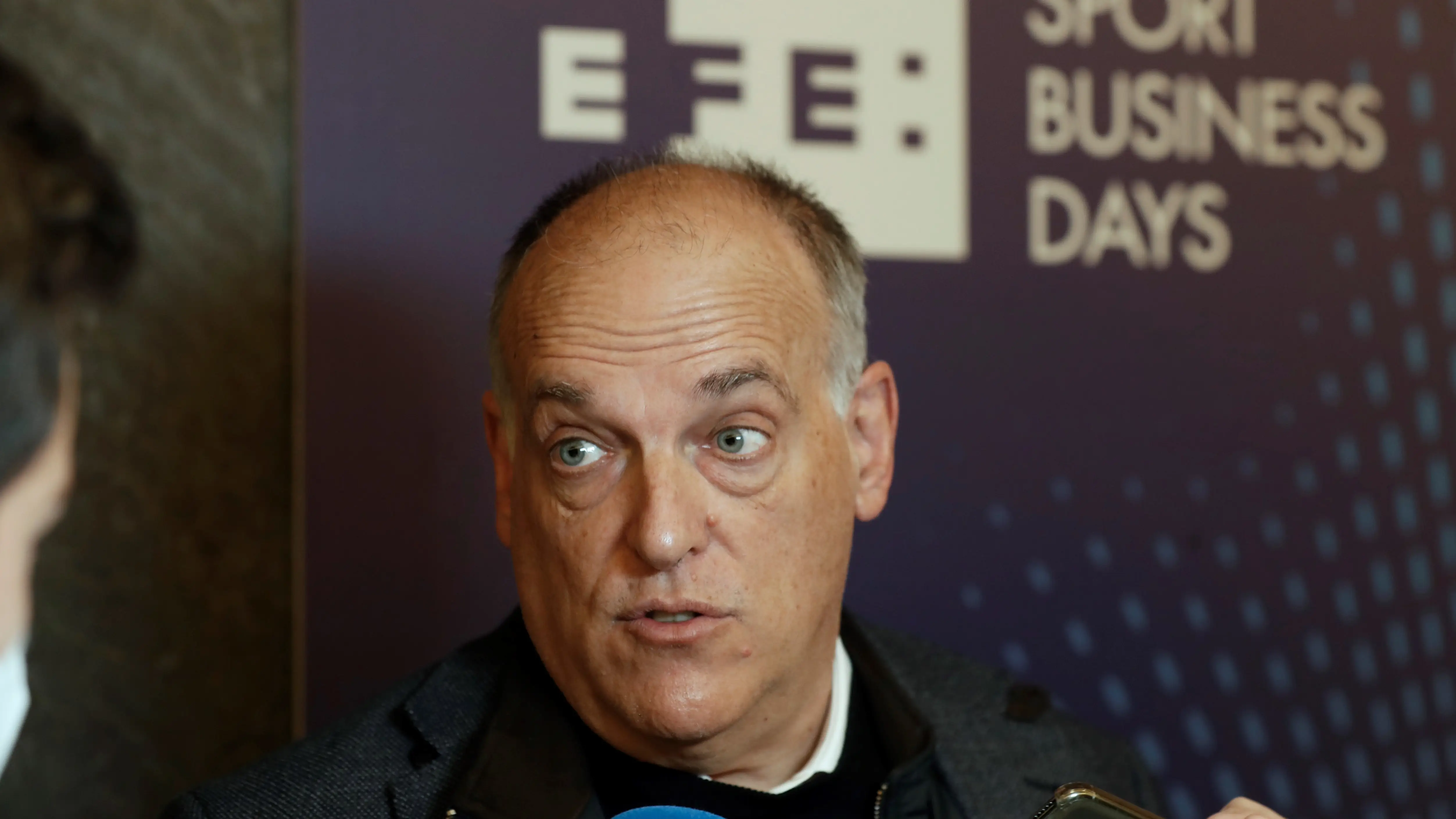 Tebas elogia la gestión de Florentino y da por seguro el fichaje de Mbappé: "Tiene dinero también para Haaland" Tebas elogia la gestión de Florentino y da por seguro el fichaje de Mbappé: "Tiene dinero también para Haaland"