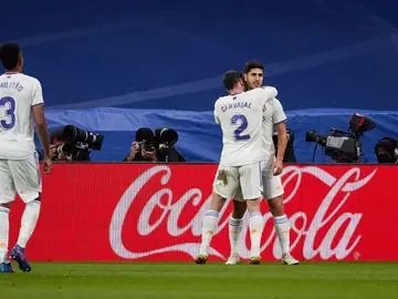 El Real Madrid despierta a tiempo y afianza el liderato de la Liga Santander El Real Madrid despierta a tiempo y afianza el liderato de la Liga Santander