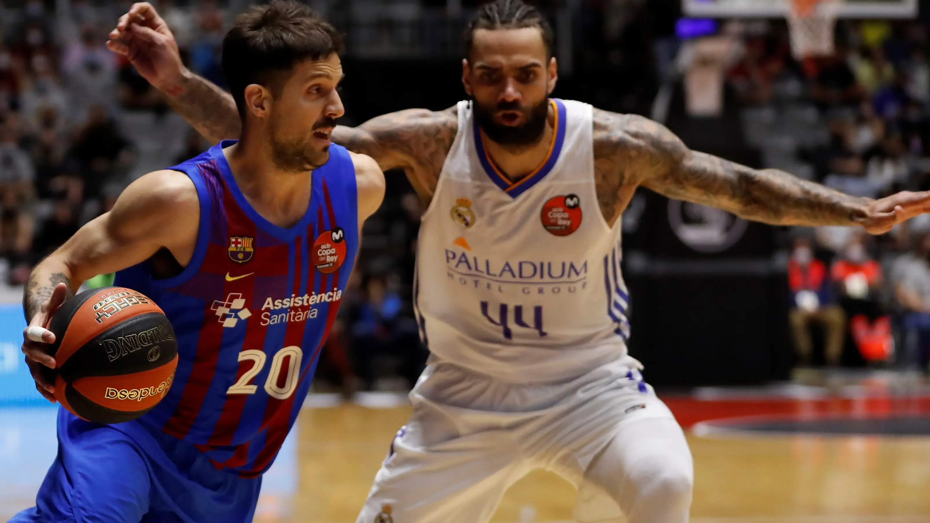 El Barcelona remonta al Madrid en el &uacute;ltimo cuarto y gana la Copa ACB