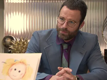 Fran diseña el juguete más especial de Garlo gracias a un tierno recuerdo de Coral Fran diseña el juguete más especial de Garlo gracias a un tierno recuerdo de Coral