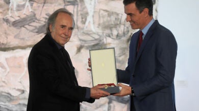 Joan Manuel Serrat recibe la Gran Cruz de la Orden Civil de Alfonso X