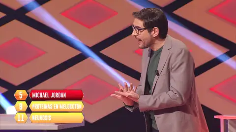 La bronca de Juanra Bonet a los ‘Sindulfos’ por fallar una pregunta sobre Michael Jordan que les deja sin bote La bronca de Juanra Bonet a los ‘Sindulfos’ por fallar una pregunta sobre Michael Jordan que les deja sin bote