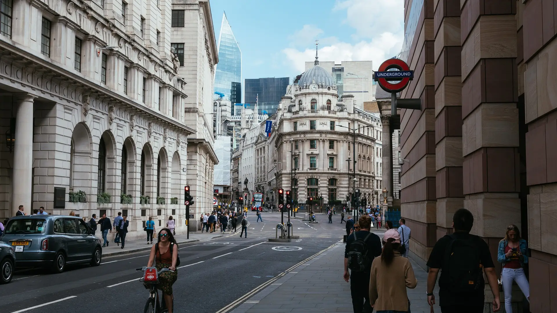 Así es el piso más pequeño de Londres con siete metros cuadrados por 1.000 euros al mes Así es el piso más pequeño de Londres con siete metros cuadrados por 1.000 euros al mes