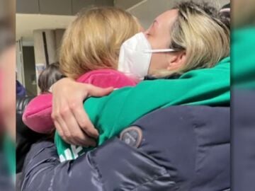 Varias familias que acogen a niños ucranianos en verano piden poder traerlos ahora: "Llaman diciendo que tienen miedo"
