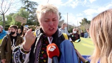 Las lágrimas de una mujer ucraniana por la guerra: 
