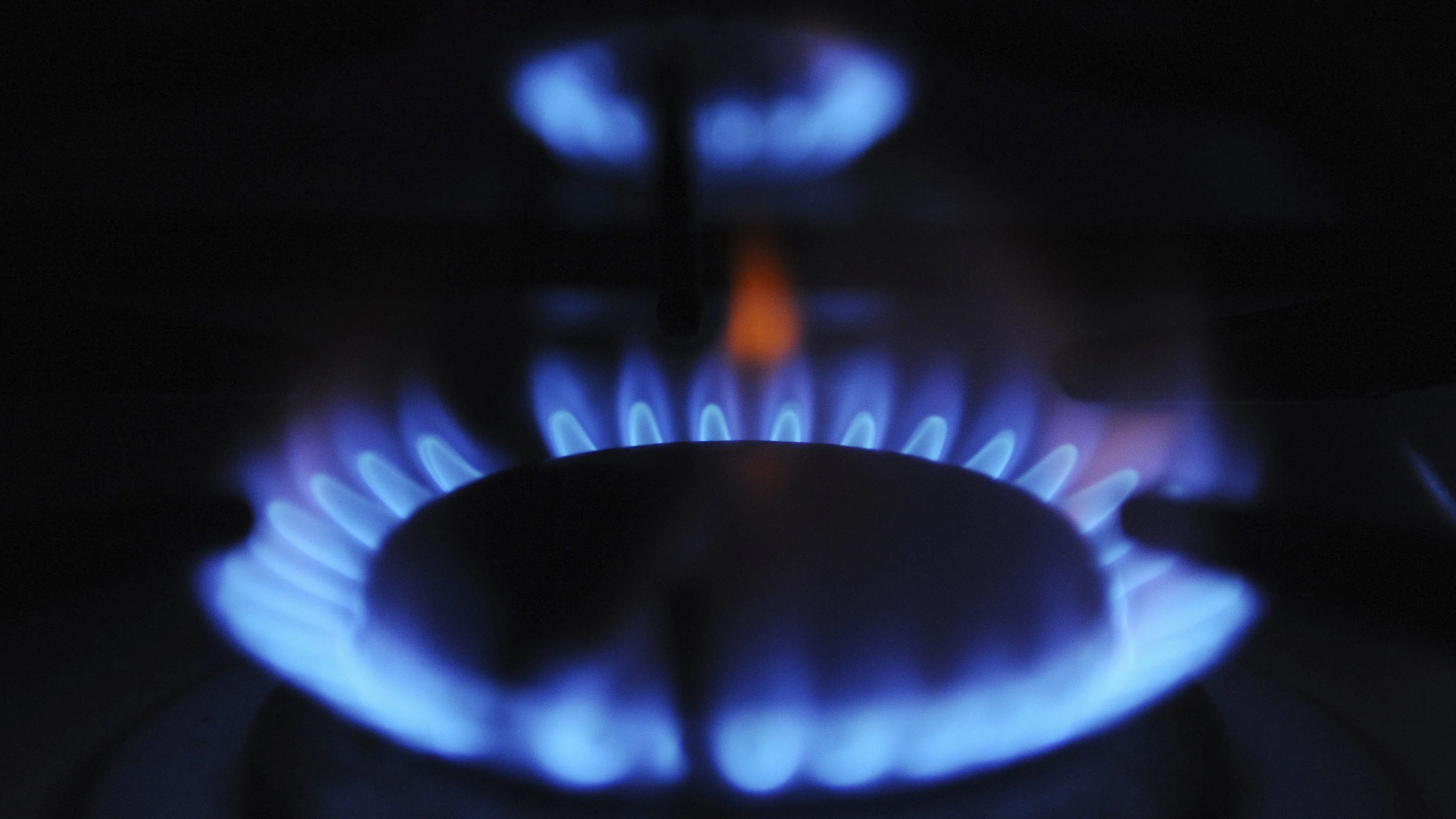 Un quemador de una cocina de gas, en una fotograf&iacute;a de archivo