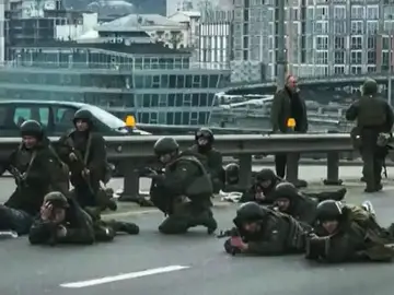 Guardia Nacional ucraniana defiende Kiev de tropas rusas