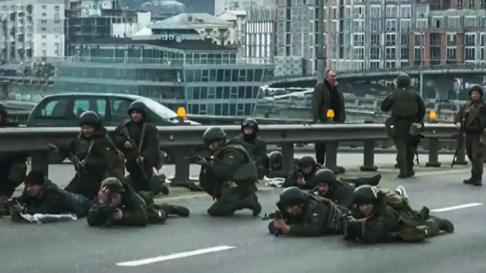 Guardia Nacional ucraniana defiende Kiev de tropas rusas Guardia Nacional ucraniana defiende Kiev de tropas rusas