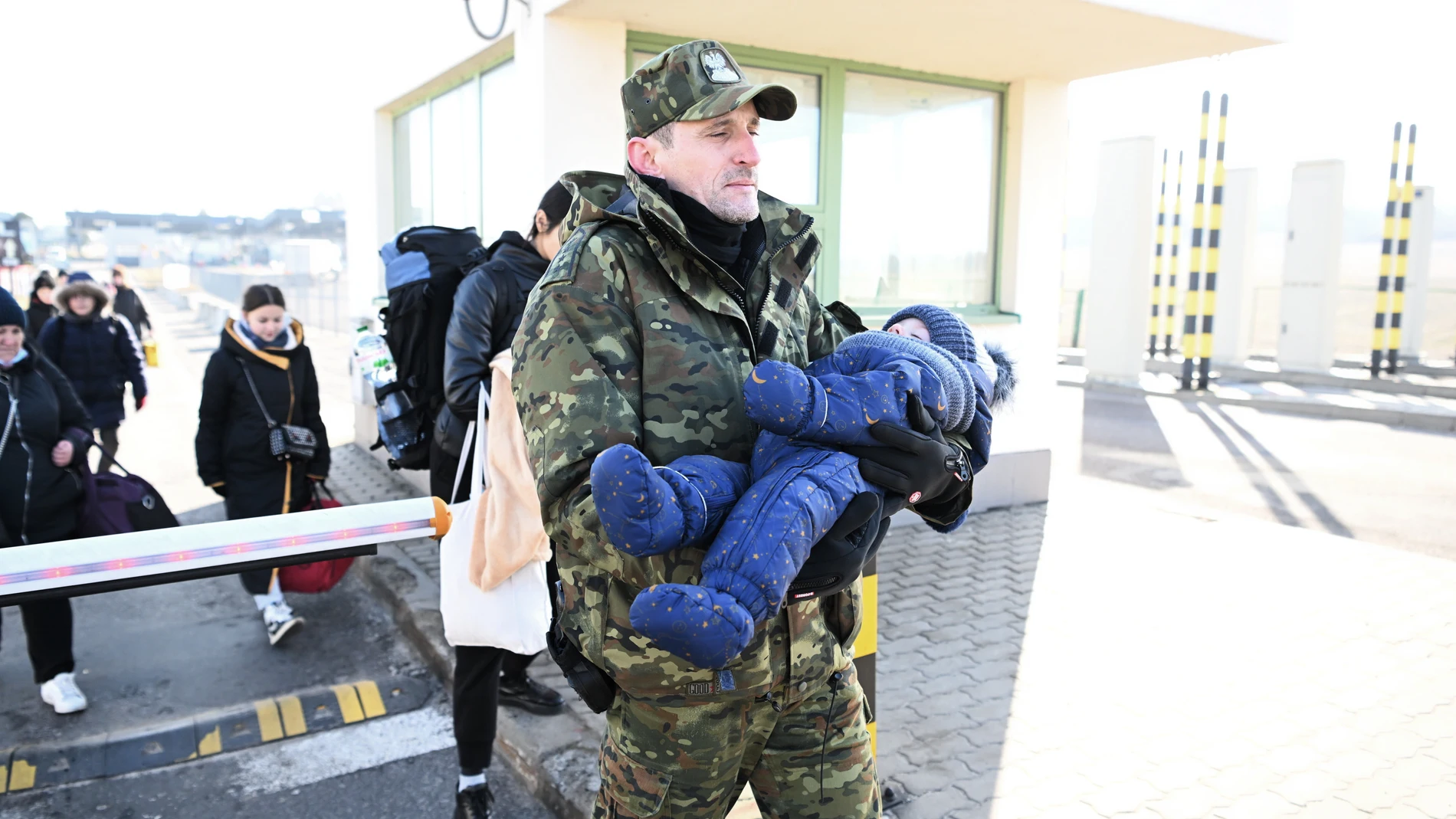 Familias españolas se movilizan para acoger a niños ucranianos que huyen de la guerra
