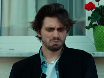 Selçuk, hundido tras la muerte de su madre: "¿Por qué tuvo que volver?" Selçuk, hundido tras la muerte de su madre: "¿Por qué tuvo que volver?"