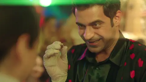 Esta noche en ‘Inocentes’: ¡La romántica pedida de mano que Gülben siempre había soñado! Esta noche en ‘Inocentes’: ¡La romántica pedida de mano que Gülben siempre había soñado!