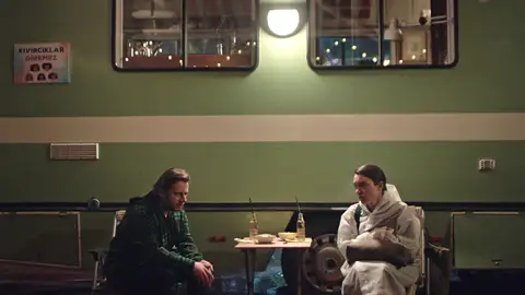 La confesión más sincera de Anil a Gülben: "Si Esat deja de amarte siempre me tendrás a mi" Mejores momentos| Capítulo 64