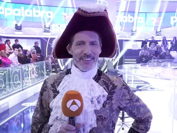 ¿Cuánto saben del Carnaval? El divertido test por el que pasan los invitados de ‘Pasapalabra’ ¿Cuánto saben del Carnaval? El divertido test por el que pasan los invitados de ‘Pasapalabra’