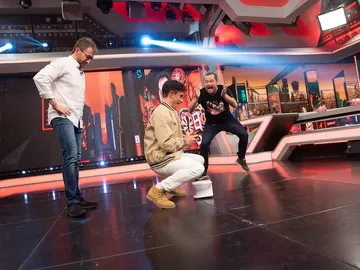 ¡Un retrete a distancia! El Monaguillo sorprende a Marc Márquez con su nueva adquisición ¡Un retrete a distancia! El Monaguillo sorprende a Marc Márquez con su nueva adquisición