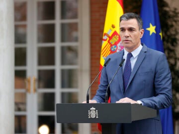 Pedro Sánchez anuncia que la mascarilla en interiores dejará de ser obligatoria "muy pronto"