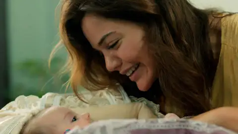 El reencuentro más esperado: Züleyha vuelve a ver a sus hijos El reencuentro más esperado: Züleyha vuelve a ver a sus hijos