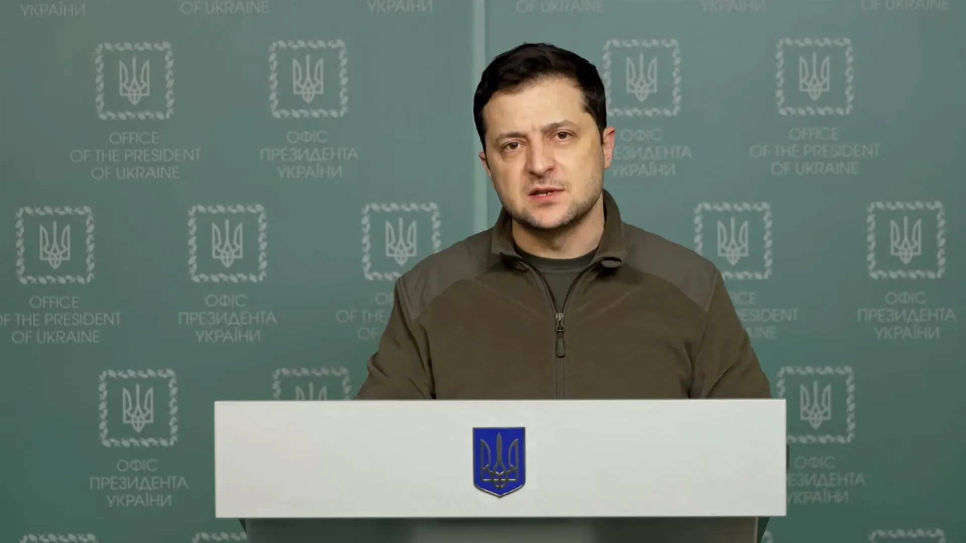 Zelenski pide estudiar el "cierre completo" del espacio aéreo a Rusia por la invasión de Ucrania Zelenski pide estudiar el "cierre completo" del espacio aéreo a Rusia por la invasión de Ucrania