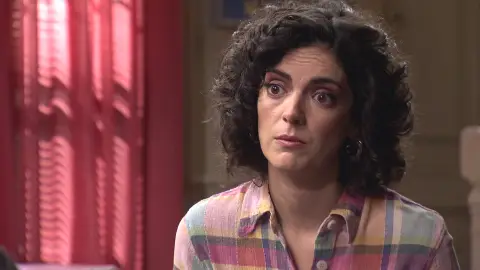 Avance ‘Amar es para siempre’: La verdadera identidad de Lucía sale a la luz Avance ‘Amar es para siempre’: La verdadera identidad de Lucía sale a la luz