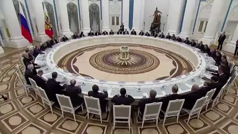 Estos son los oligarcas que conforman el núcleo duro de Vladimir Putin Estos son los oligarcas que conforman el núcleo duro de Vladimir Putin