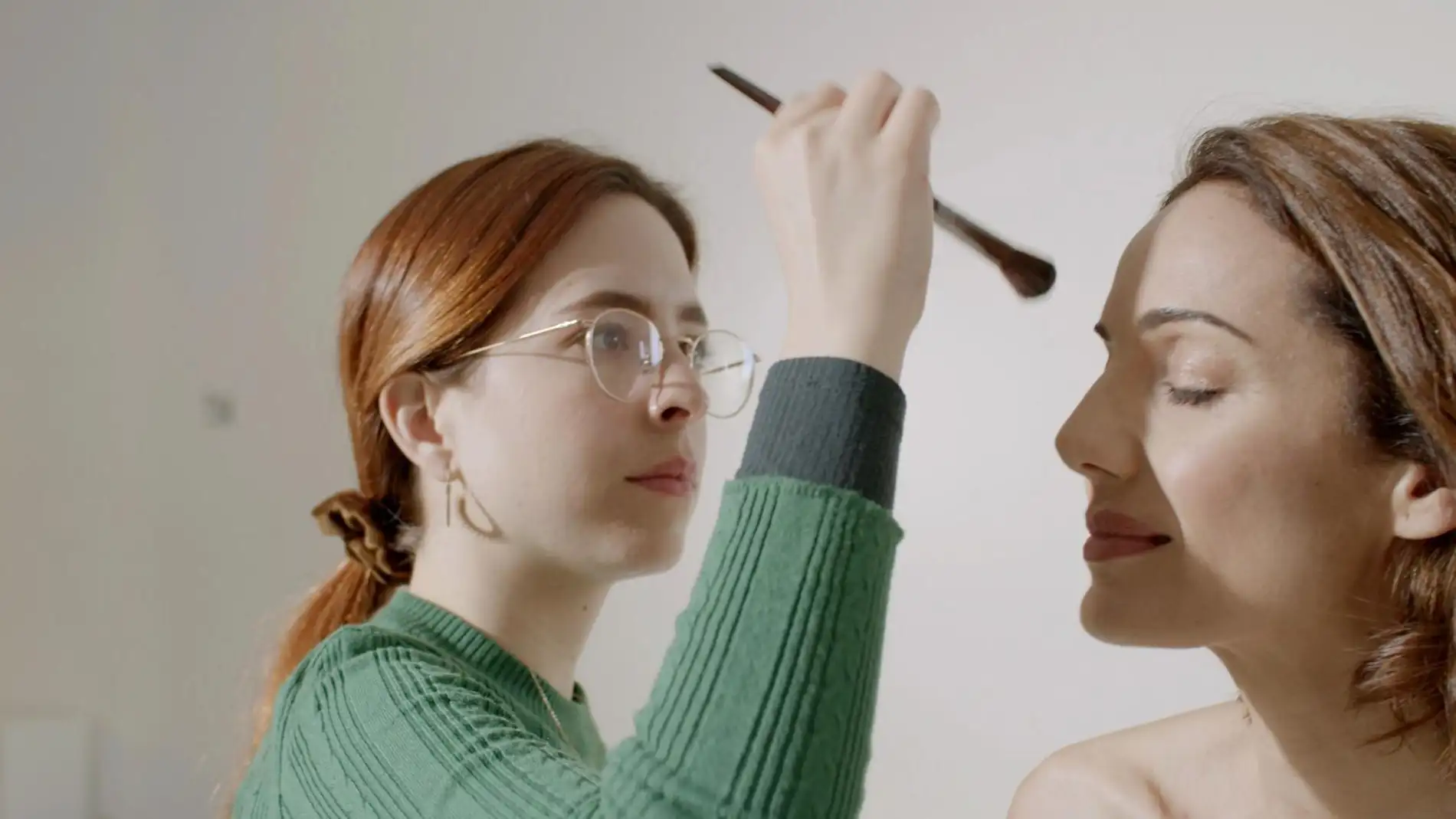 Los secretos del maquillaje en televisión Los secretos del maquillaje en televisión