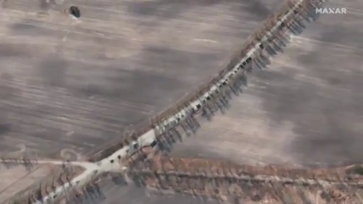 El convoy de tanques de Rusia que podría atracar en los próximas días a Kiev, Ucrania El convoy de tanques de Rusia que podría atracar en los próximas días a Kiev, Ucrania