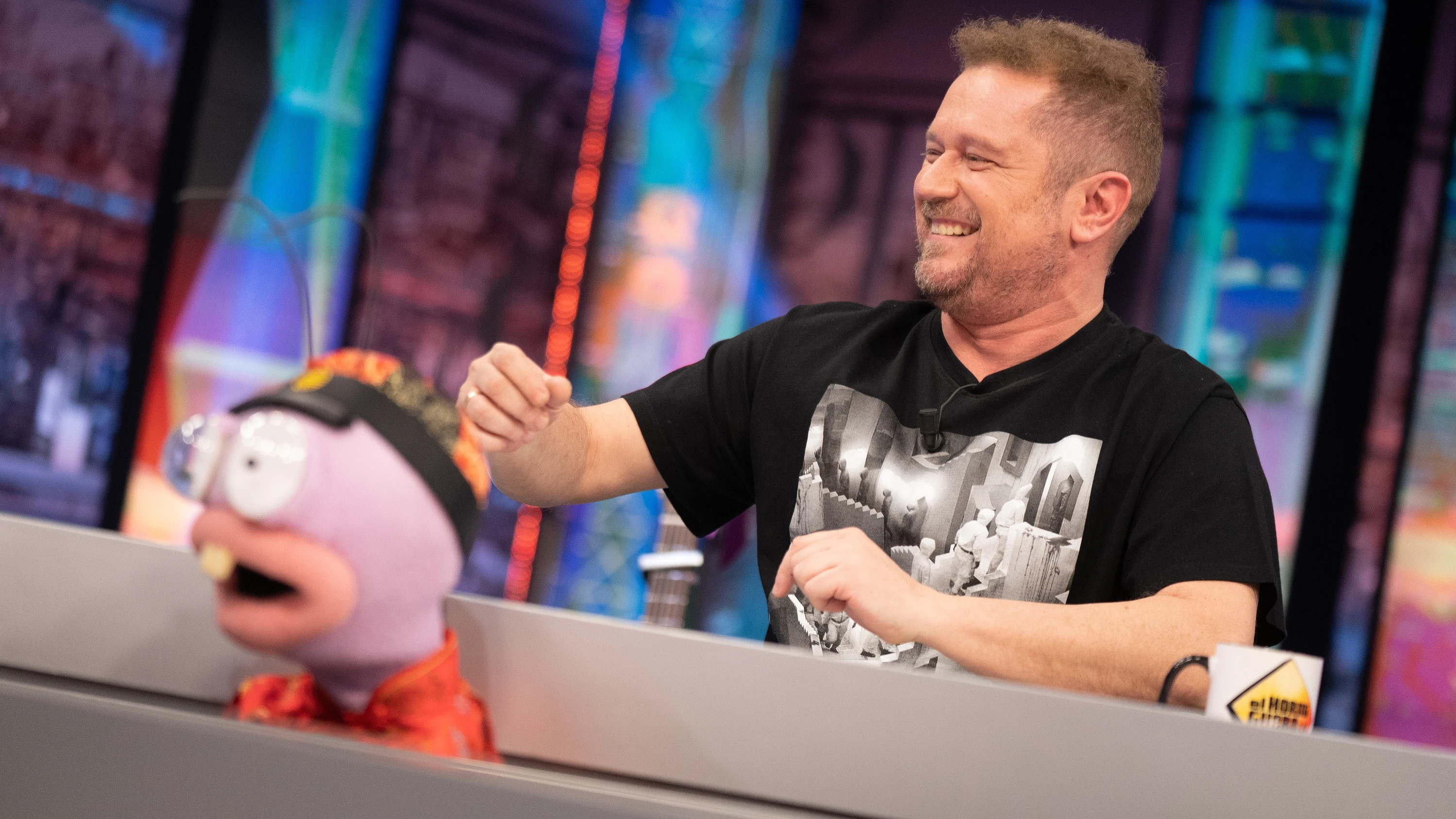 El 'super bombazo' de El Monaguillo en 'El Desafío': "Voy a tocar la batería con la banda de..." 'El Hormiguero 3.0'