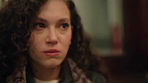 Rüya se arma de valor y se enfrenta a su padrastro: "Lárgate de aquí. No me toques" Mejores momentos| Capítulo 68