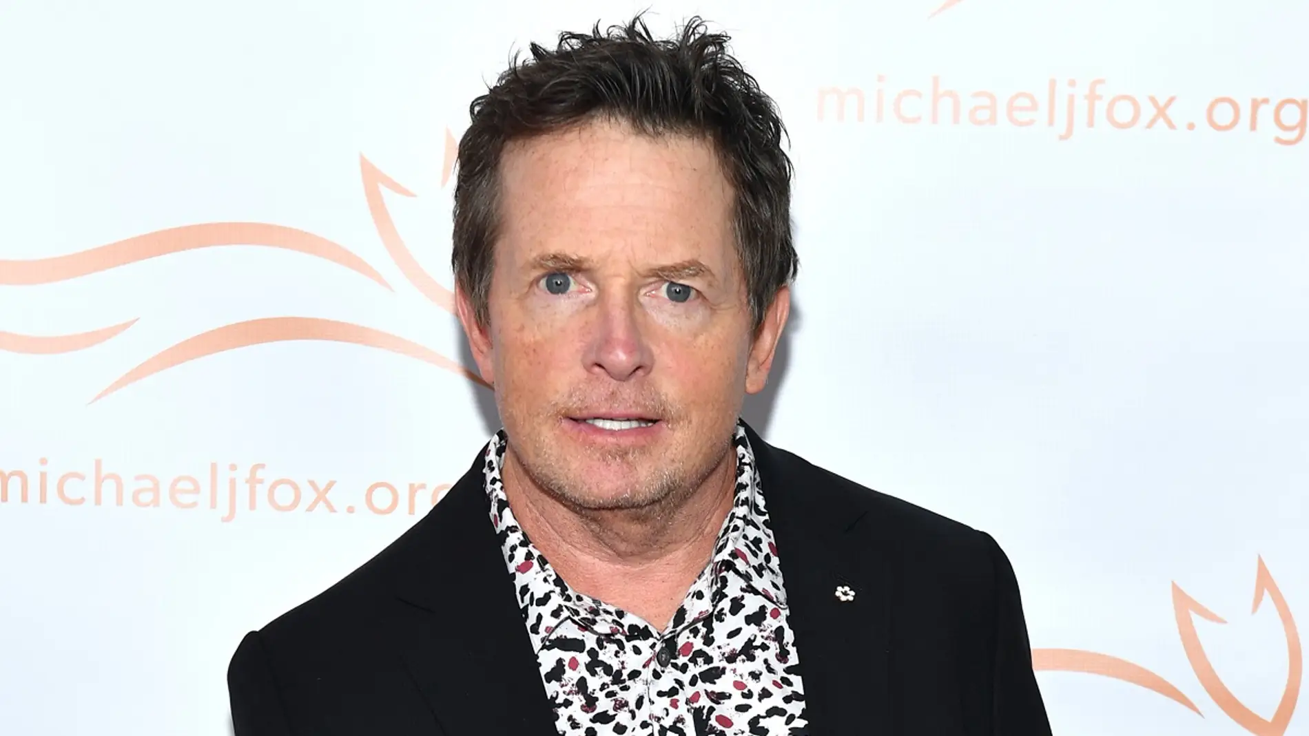 Michael J Fox Recuerda Cómo Fue Su Adicción Al Alcohol Cuando Le Diagnosticaron Parkinson 