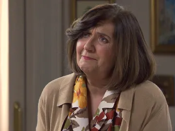 Carmen se confiesa ante Quintero: “Provoqué el incendio para evitar que Uriarte le contara la verdad a Raúl” Carmen se confiesa ante Quintero: “Provoqué el incendio para evitar que Uriarte le contara la verdad a Raúl”
