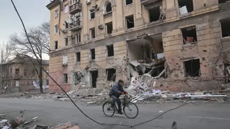 Edificio destruido guerra Ucrania Edificio destruido guerra Ucrania