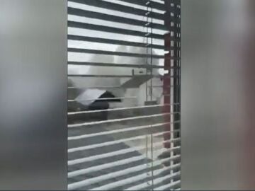 Momento del bombardeo en Mykolaiv