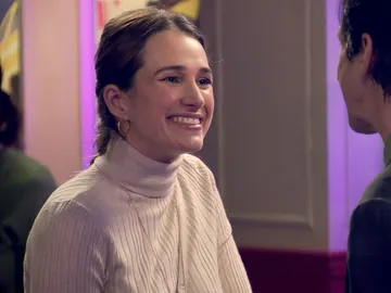 Julieta llega al King´s y conoce a Emilio: “Hoy estoy de suerte” Julieta llega al King´s y conoce a Emilio: “Hoy estoy de suerte”