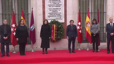 Homenaje a las víctimas del 11M en la Puerta del Sol Homenaje a las víctimas del 11M en la Puerta del Sol