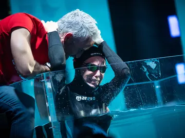 Raquel Sánchez Silva a Juandi entre lágrimas tras su Apnea: “Ganamos juntos, perdemos juntos” Raquel Sánchez Silva a Juandi entre lágrimas tras su Apnea: “Ganamos juntos, perdemos juntos”