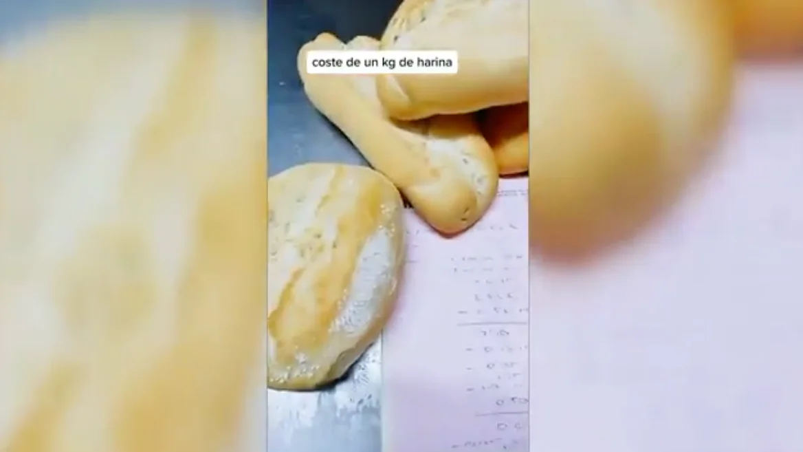 Javi Cuenca, el panadero que explica la subida del precio del pan en TikTok Javi Cuenca, el panadero que explica la subida del precio del pan en TikTok