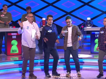 Los ‘Sindulfos’ reparan su fallo bailando ‘Mi gran noche’… ¡con auténtica devoción! Los ‘Sindulfos’ reparan su fallo bailando ‘Mi gran noche’… ¡con auténtica devoción!