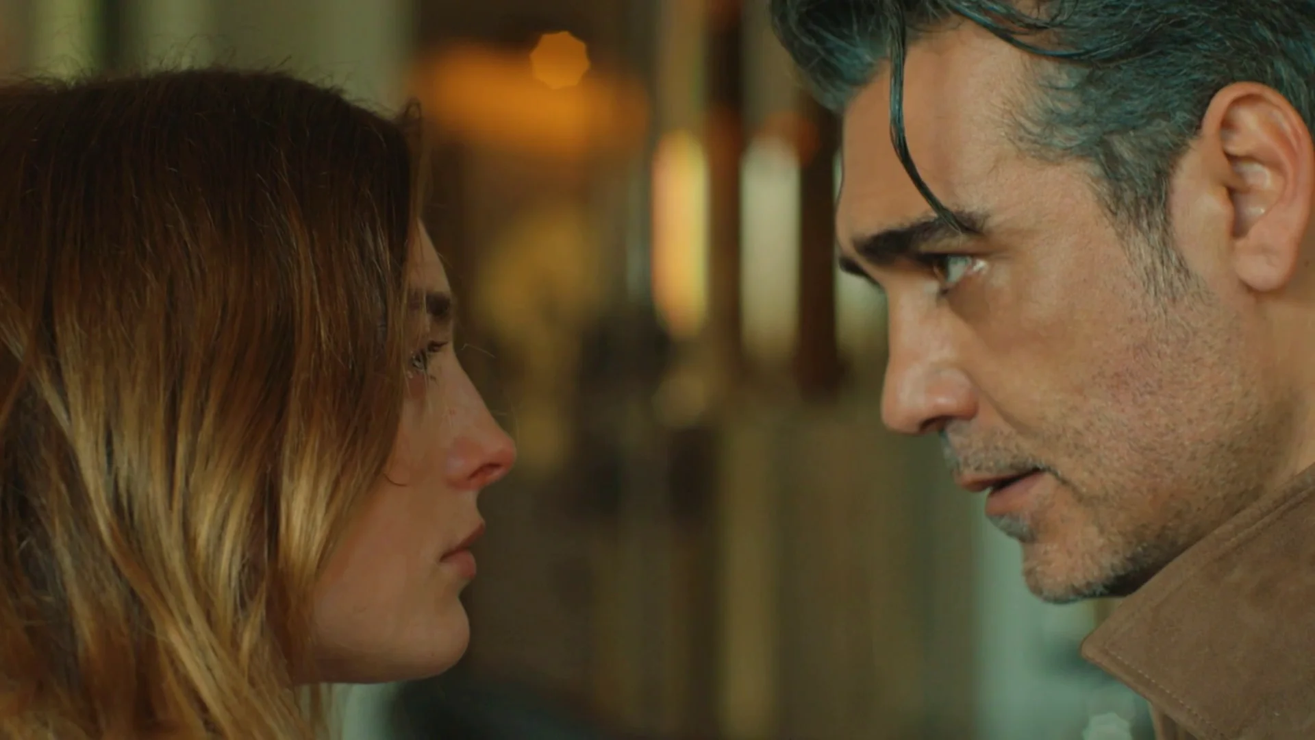 Volkan toma una drástica decisión: "Quiero el divorcio, Derin" Volkan cada vez tiene más clara su decisión, pero Derin no parece que se lo vaya a poner nada fácil.
