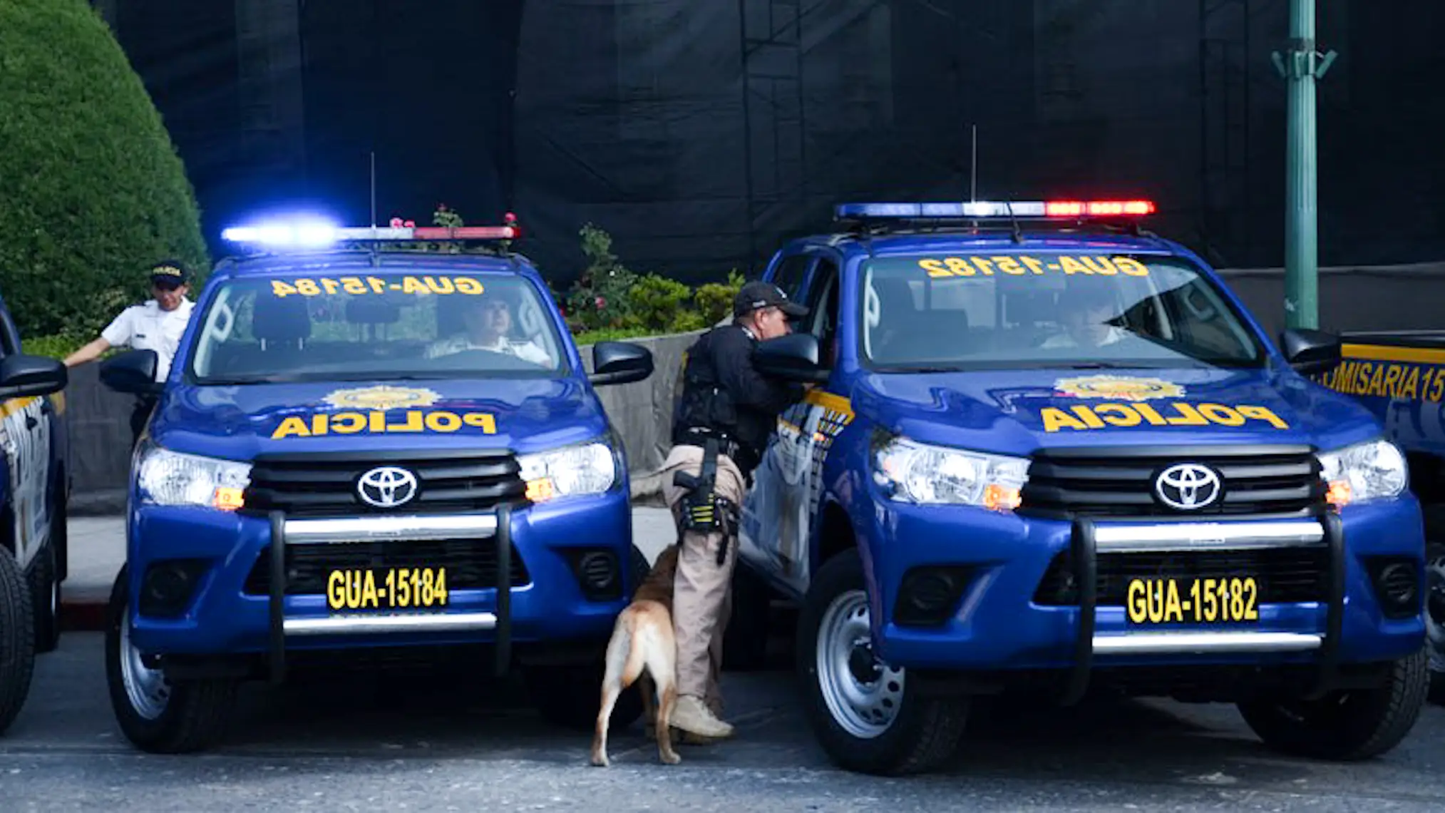 Coches de la Polic&iacute;a de Guatemala