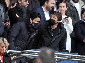 Al-Khelaifi y Leonardo en el partido contra el Girondins Al-Khelaifi y Leonardo en el partido contra el Girondins