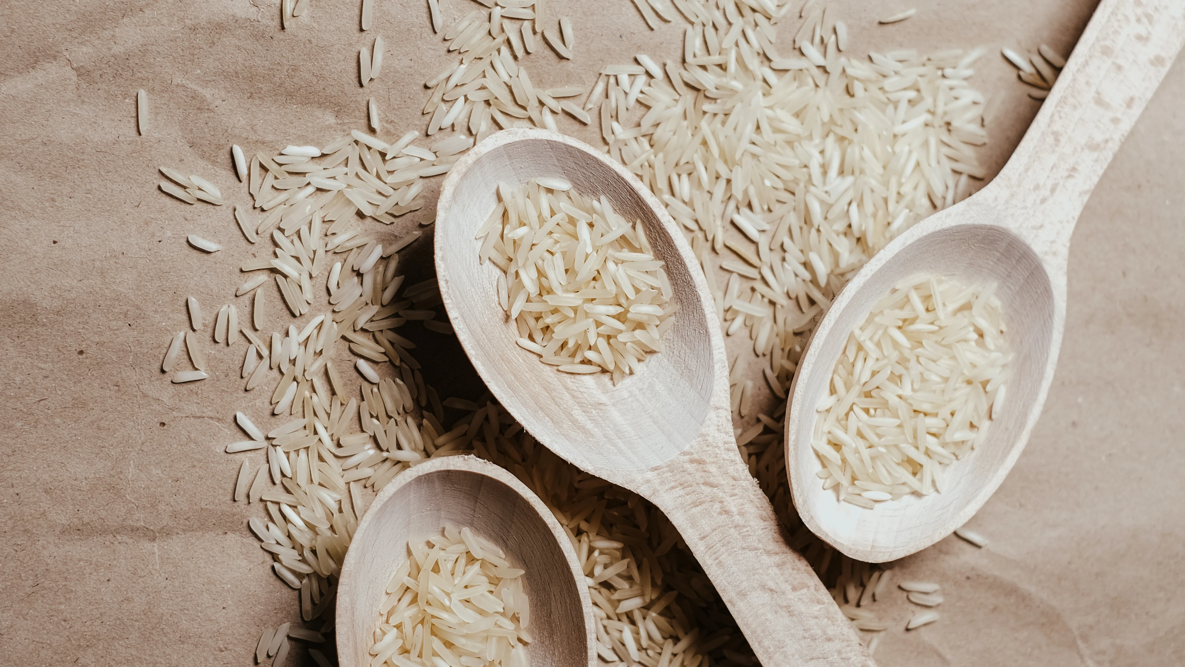 El truco del agua de arroz que utilizan las japonesas para tener un pelo brillante REMEDIOS