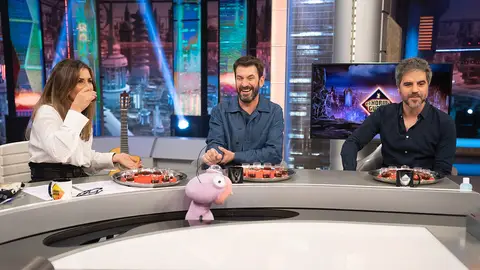 El divertido guiño de Arturo Valls a Mercedes Milá ante una pregunta indiscreta: "Va por ti" 'El Hormiguero 3.0'