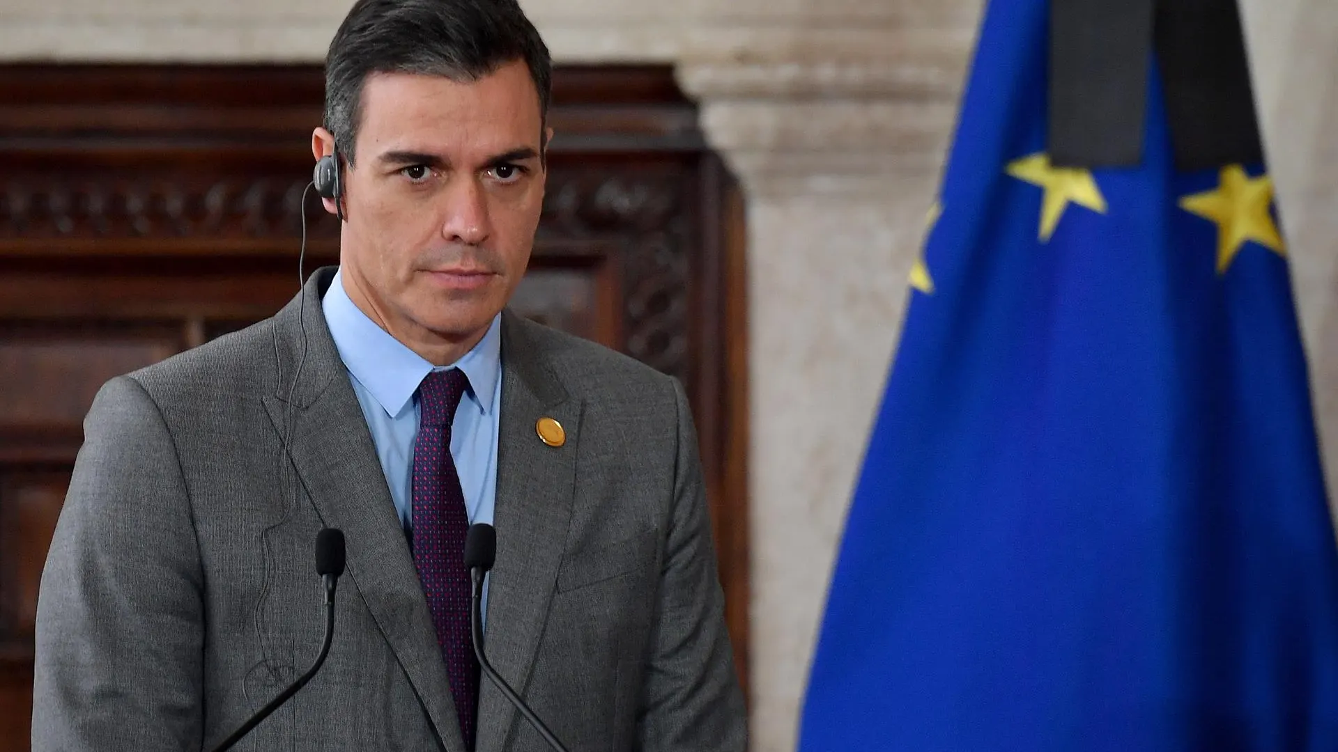 Pedro Sánchez durante la rueda de prensa en Roma Pedro Sánchez durante la rueda de prensa en Roma