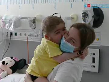 La historia de Diomid, el niño ucraniano que huyó de Kiev para tratar su cáncer en España 
