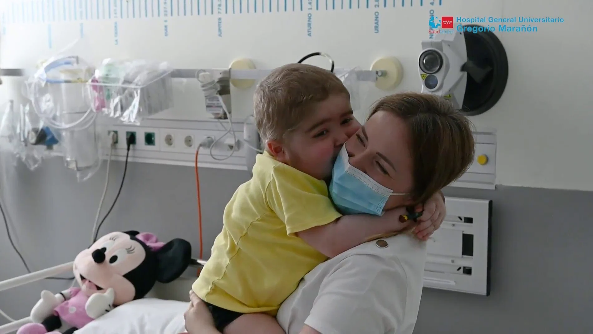 La historia de Diomid, el niño ucraniano que huyó de Kiev para tratar su cáncer en España 