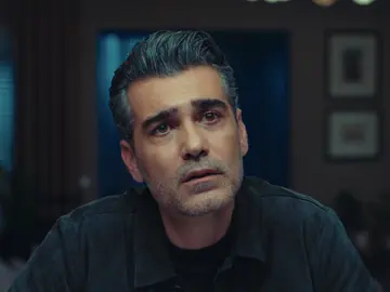 Volkan, con el corazón en la mano, se sincera más que nunca con Asya: "Quería decirte, por última vez, que te amo y que siempre te amaré" Volkan, con el corazón en la mano, se sincera más que nunca con Asya: "Quería decirte, por última vez, que te amo y que siempre te amaré"