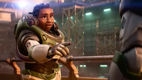 Escena de 'Lightyear' Escena de 'Lightyear'