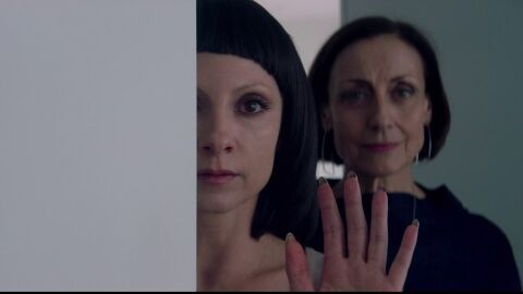 Carme Elías y Najwa Nimri en 'Quién te cantará'